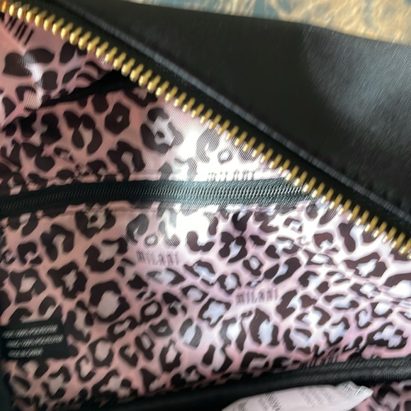 NEW! Milani Black and Gold Cosmetics Makeup Travel Bag - Picture 8 of 13